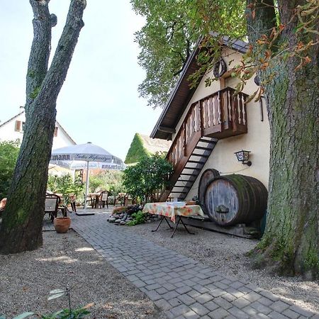 Hotel Gasthaus Zum Hirschen Oberrimsingen Exterior foto