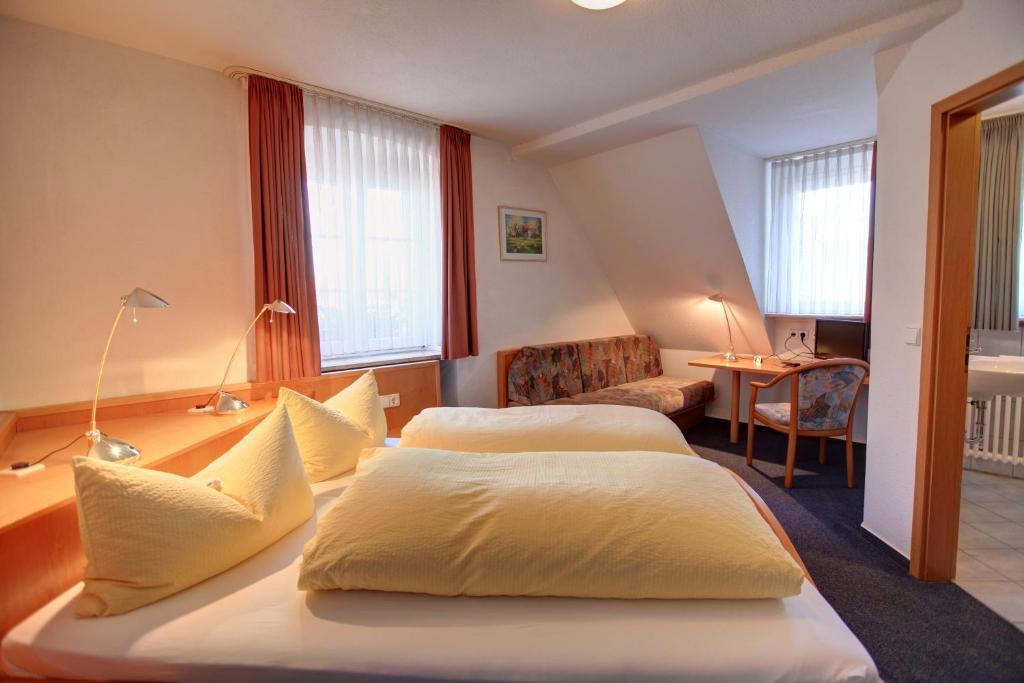 Gasthaus Zum Hirschen Oberrimsingen Habitación foto