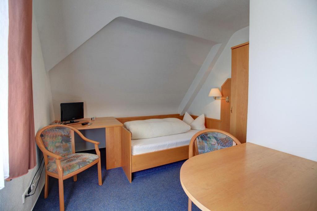 Gasthaus Zum Hirschen Oberrimsingen Habitación foto