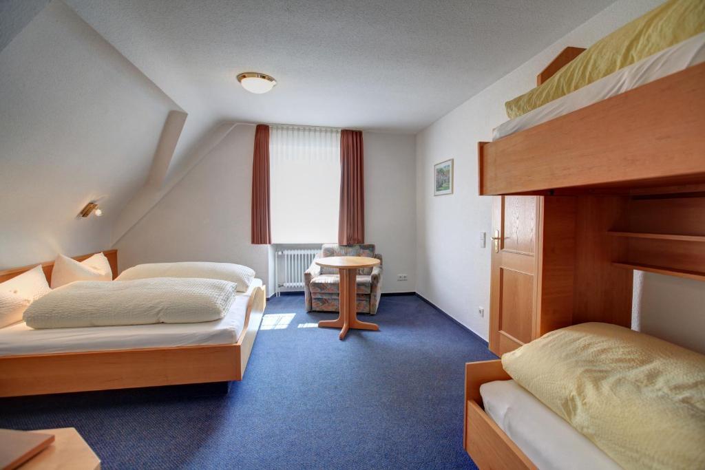 Gasthaus Zum Hirschen Oberrimsingen Habitación foto